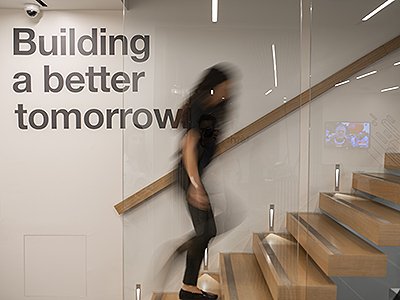 Escadas incentivam a construção de um futuro melhor para os funcionários